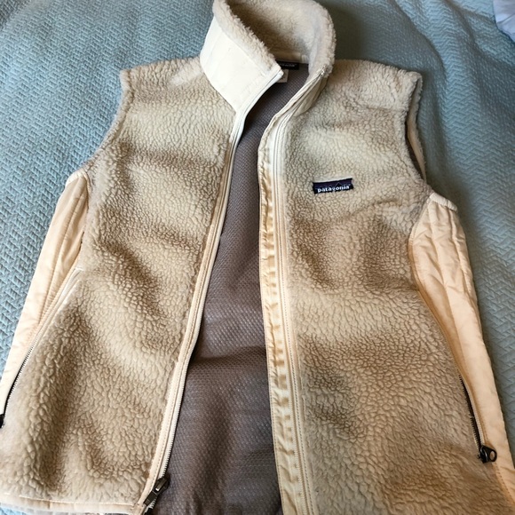 Patagonia women’s vest - Picture 2 of 4